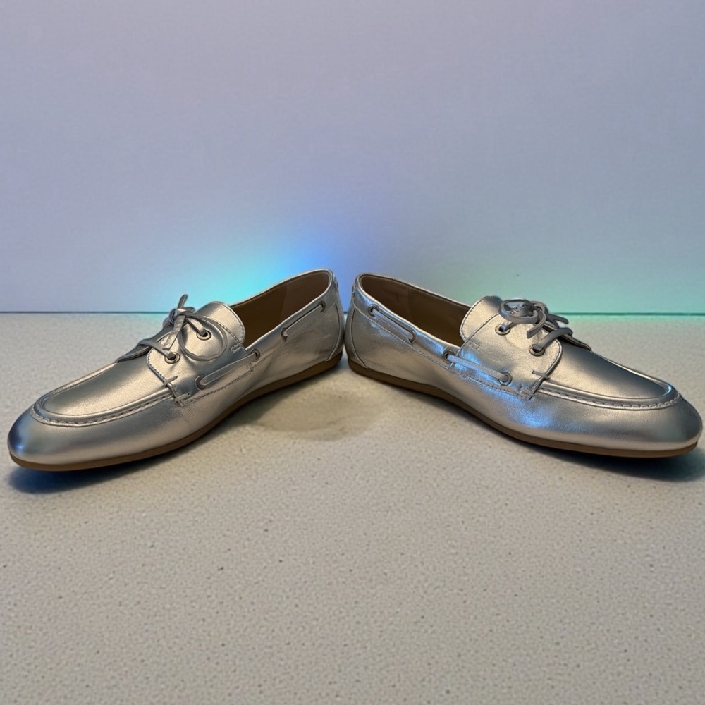 Stuart Weitzman Metallic Silver Flats - Picture 4 of 5
